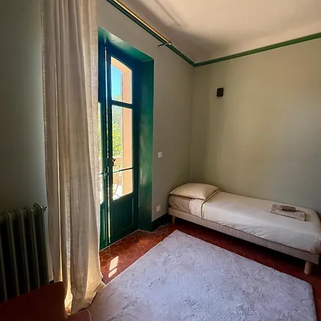 Villa Magdala-Chambre D'Hote-Suite Bassin ベッド・アンド・ブレックファスト イエール